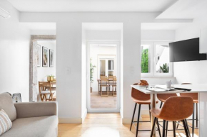 JOIVY Principe Real 2BR Apt with Terrace nearby Botanical Garden of Lisbon